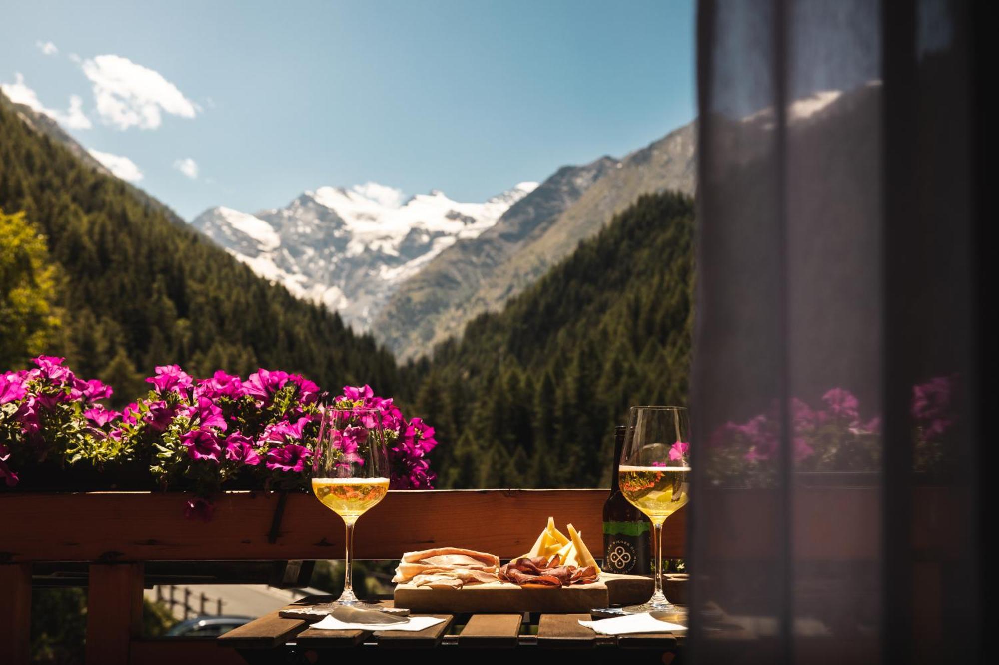 Hotel Le Bouquet - Adults Only Cogne Exterior foto